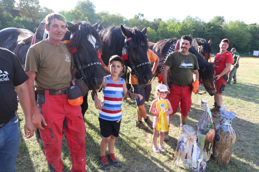 Furmani - Chocholná-Velčice
