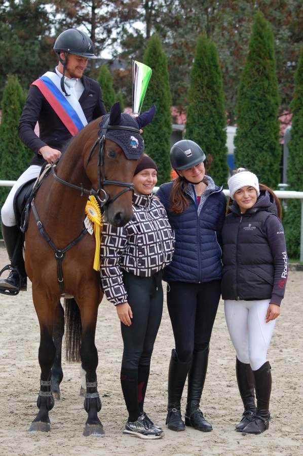 SMK_KMK_Trenčín_4-ročné_kone